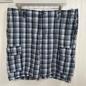 Dockers Multi Blue Plaid Cargo Shorts Men’s Size 38